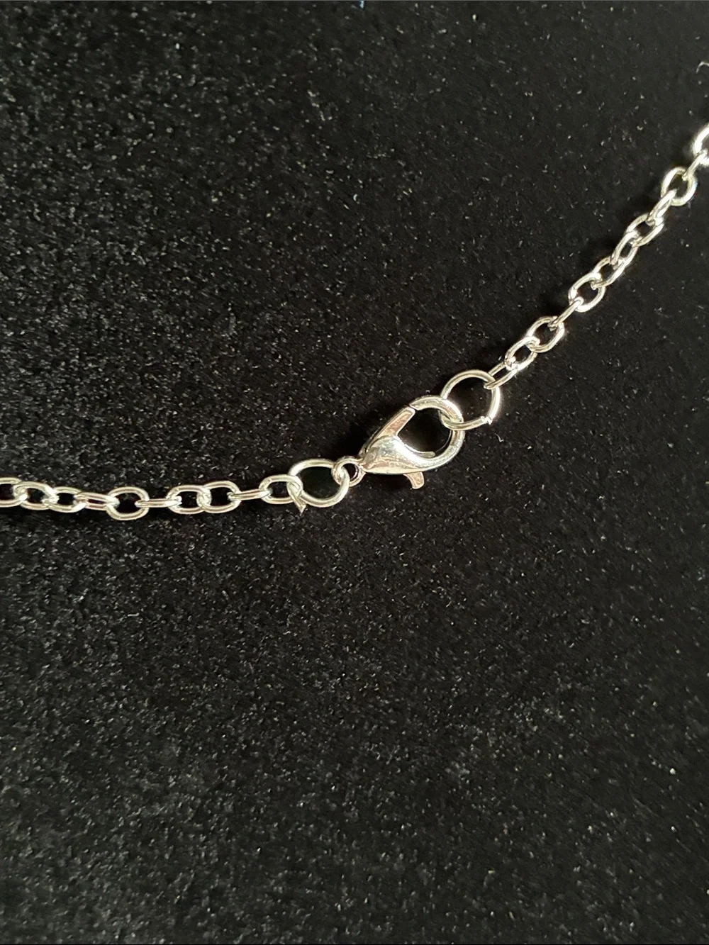 Hello Kitty Holographic Pendant Necklace - Silver and Iridescent